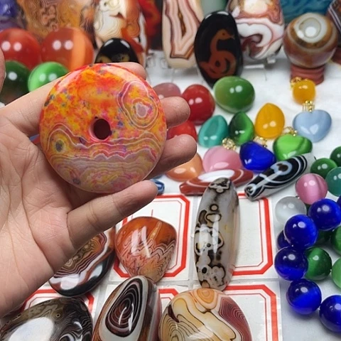 玛瑙/玉髓颈饰未镶嵌