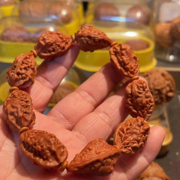 文玩核桃把件手串