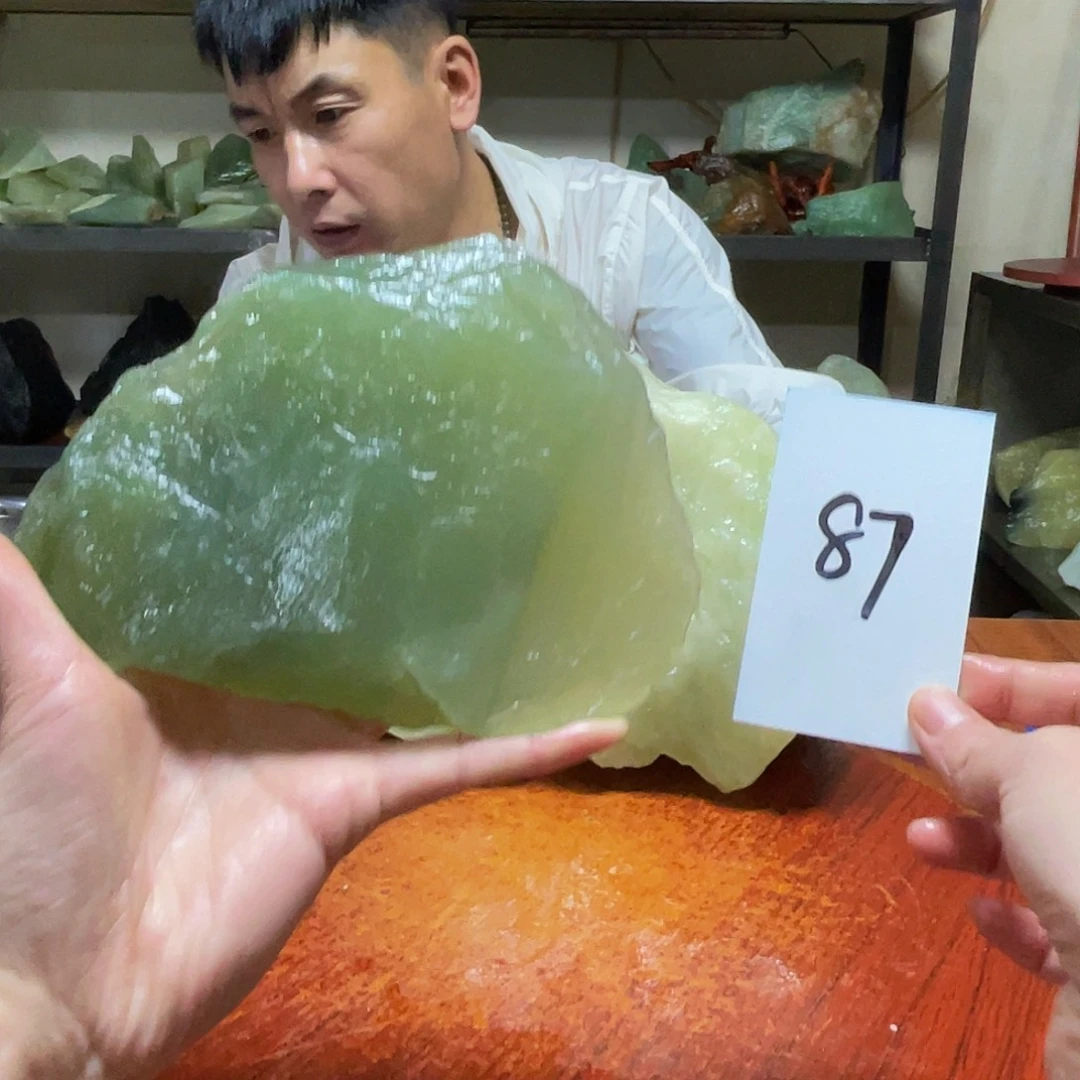 蛇纹石玉未镶嵌原石87