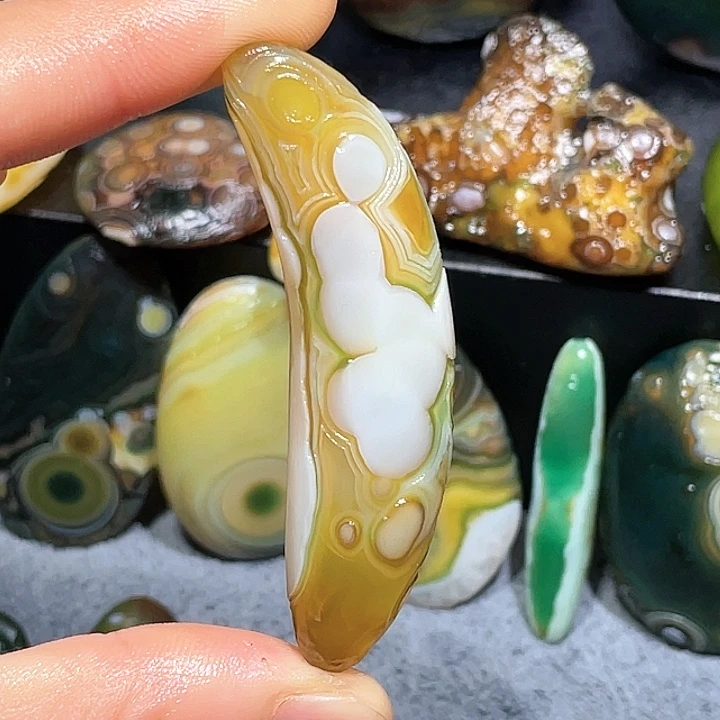 未镶嵌玛瑙/玉髓珠宝奇石