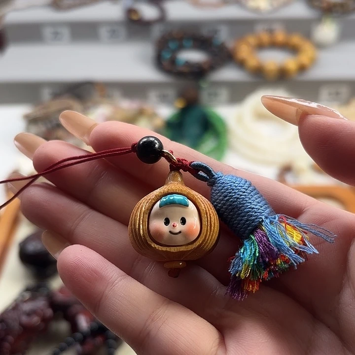 菩提根/象牙果吊坠黄色