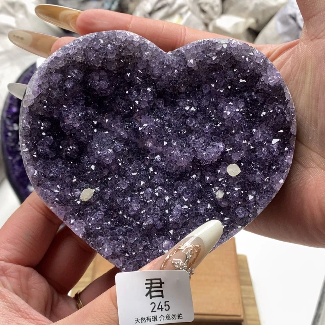 未镶嵌水晶大型摆件（非配饰）