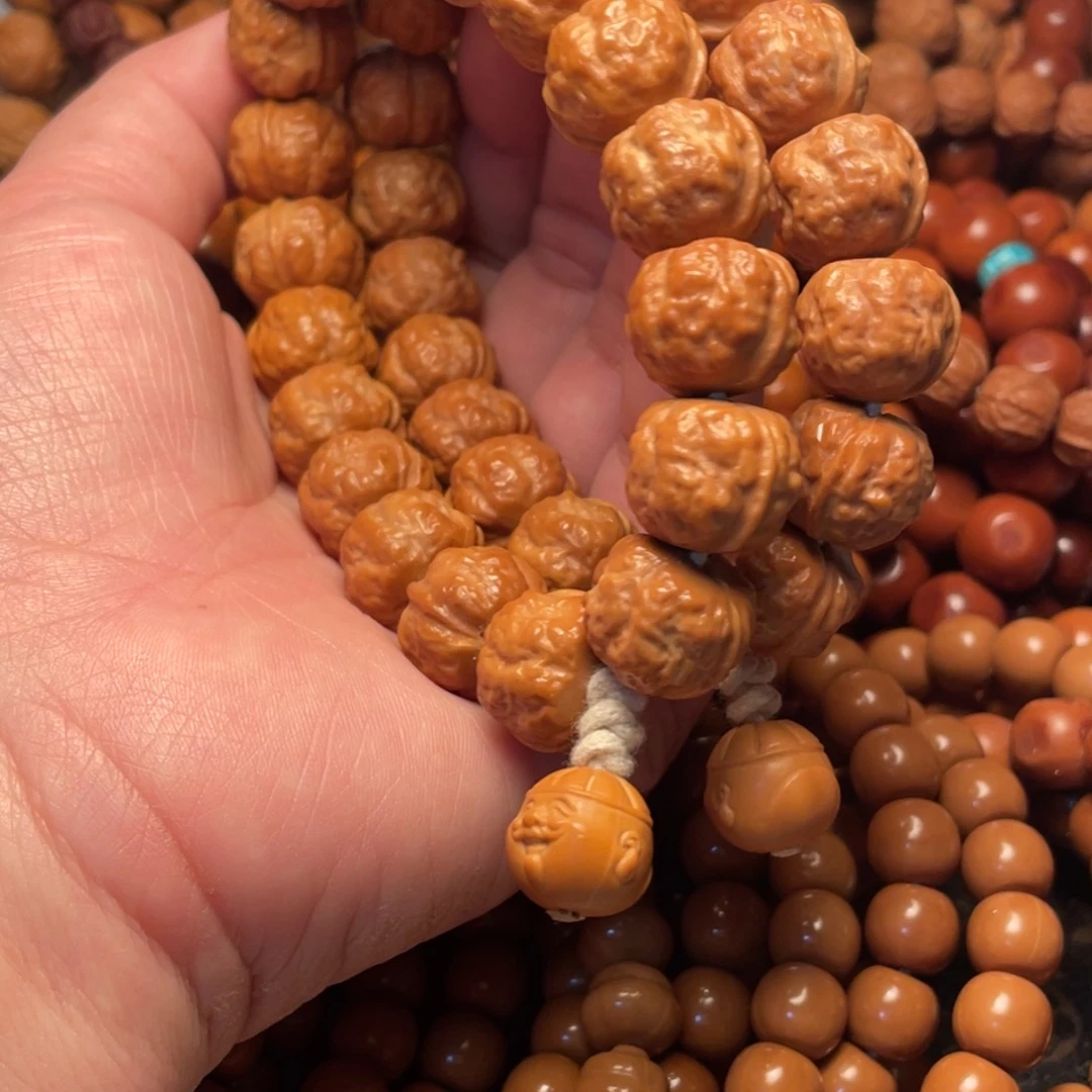 老***王崖柏猴头核桃树1222