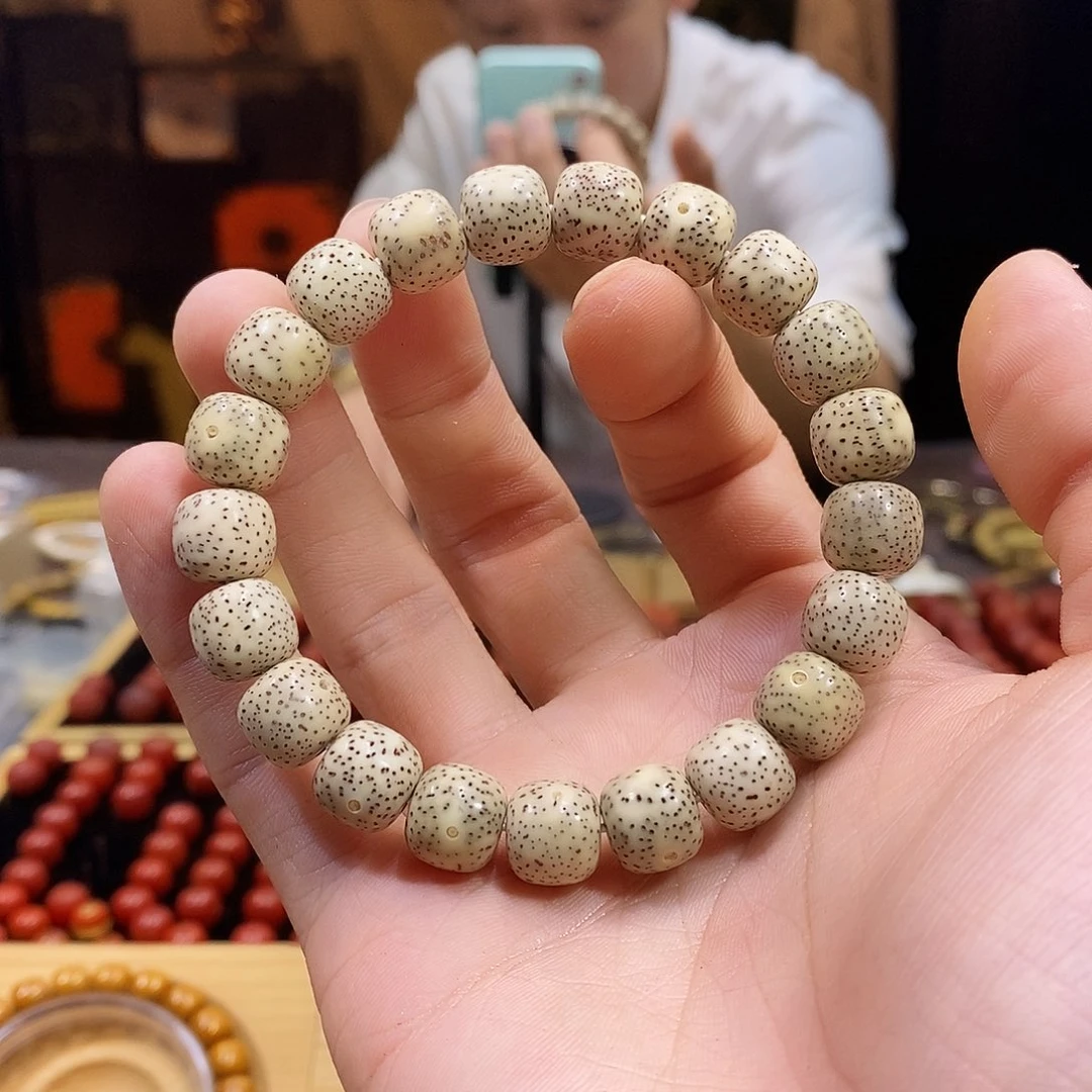 吊坠星月菩提福利