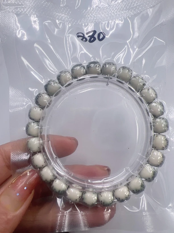 星月菩提精选绿背河豚手串9/8，高油高密易变色