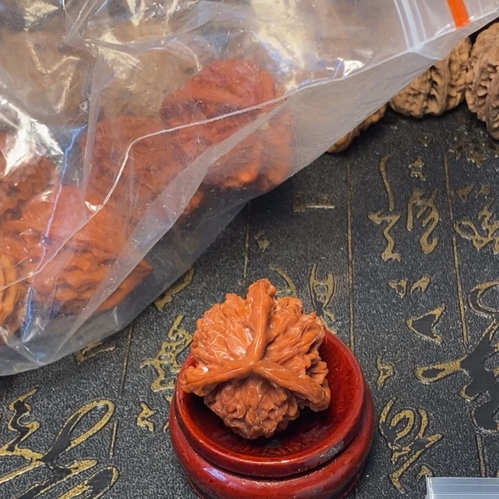 北***゛文玩核桃吊坠文玩核桃异形单只