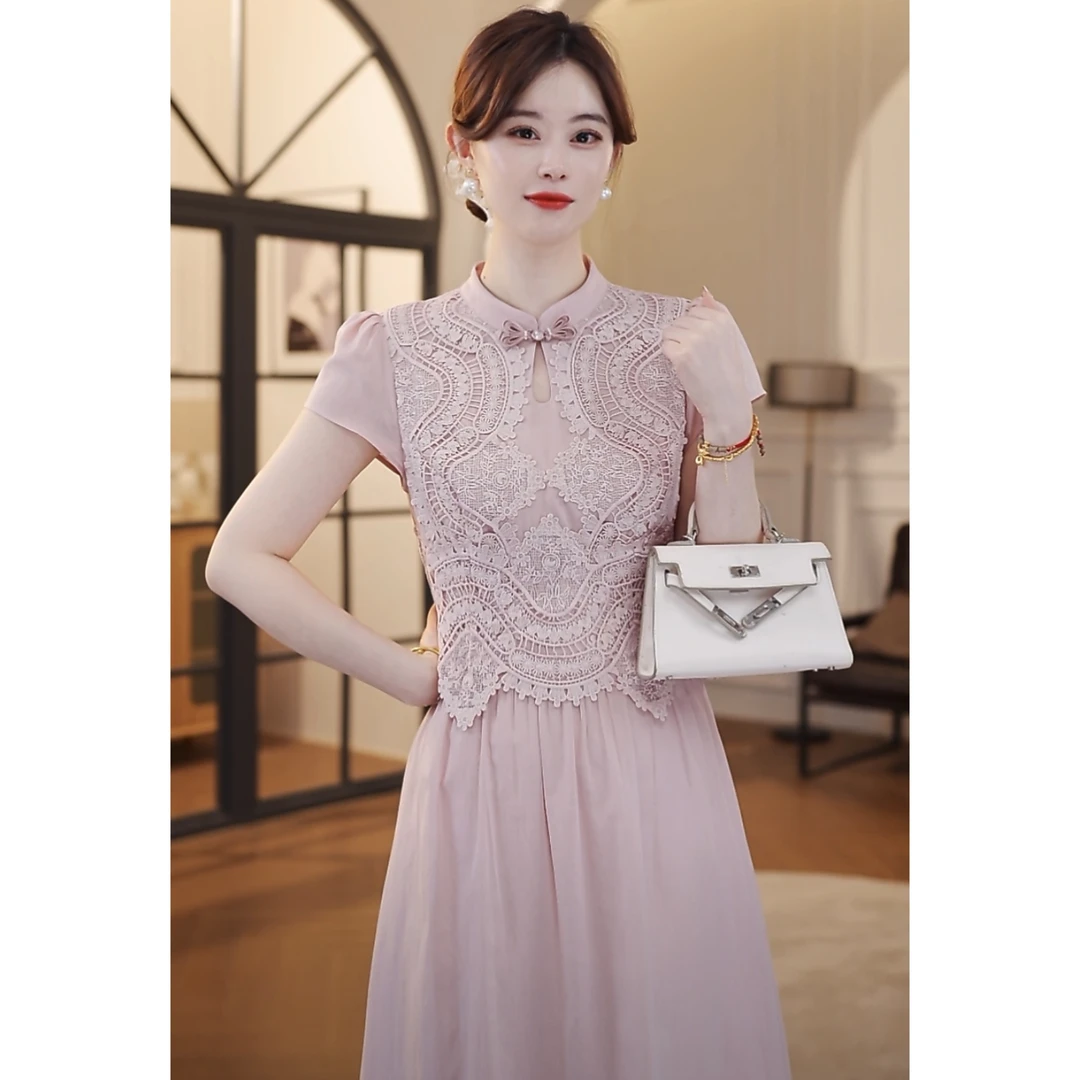 【双双&GERTCOREL】蔷薇恋情 刺绣蕾丝拼接长款连衣裙 XJ252L1131