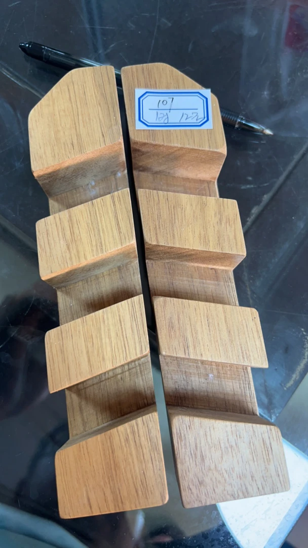 107号一对刀架条