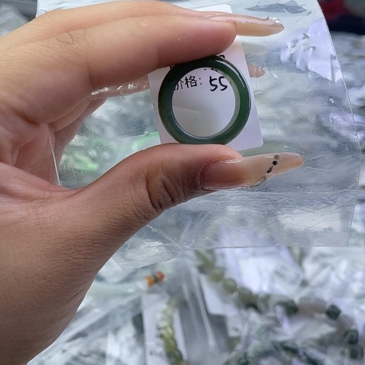 和田玉未镶嵌手串