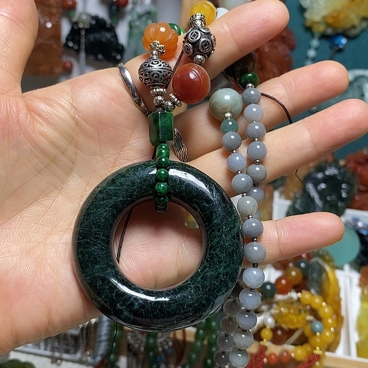 吊坠(赠链)未镶嵌翡翠