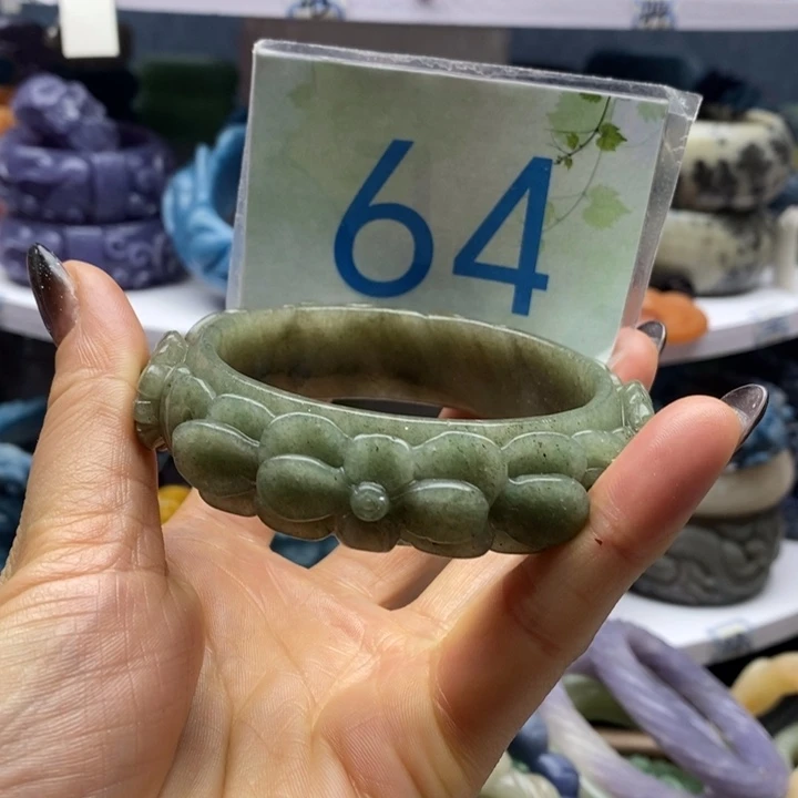 未镶嵌手镯石英岩玉