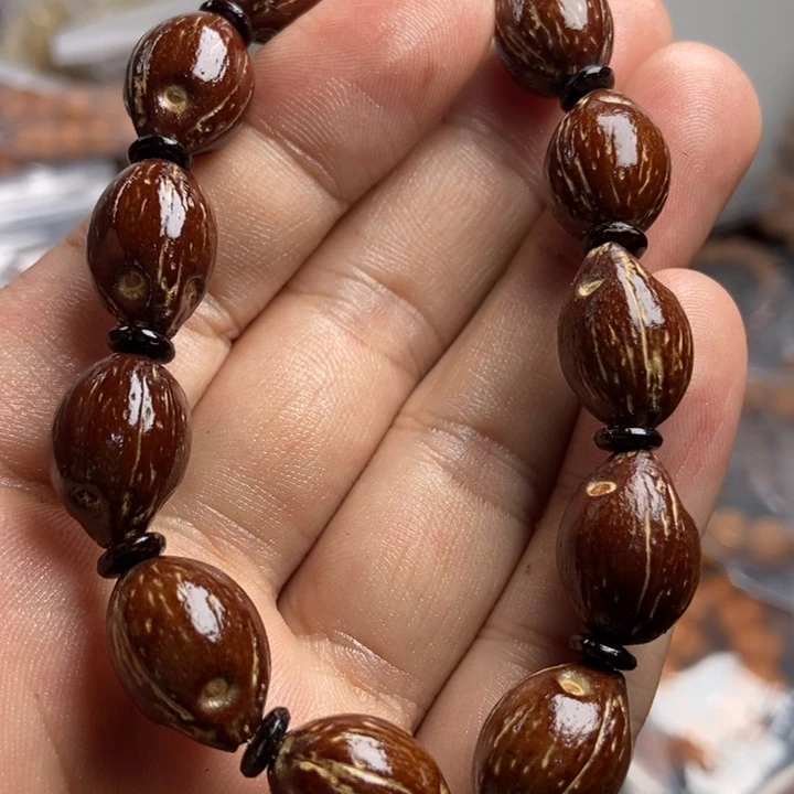 猴头核桃吊坠泠*儿你也别来