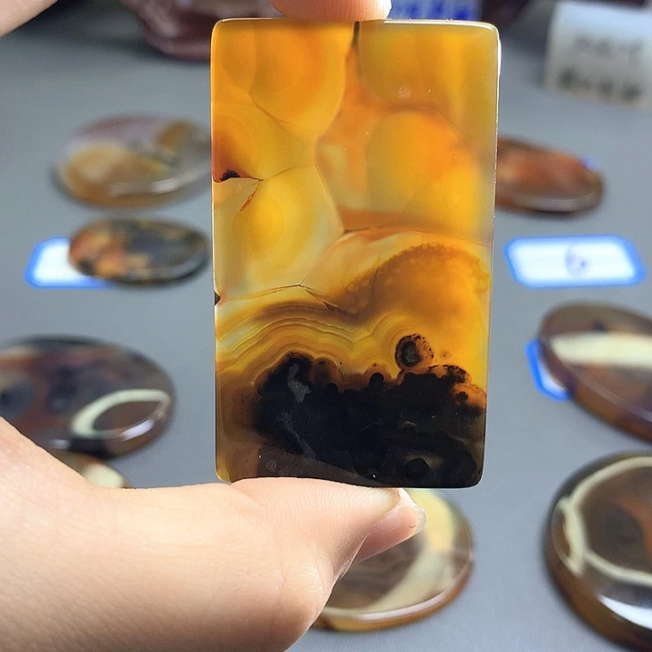 未镶嵌颈饰玛瑙/玉髓