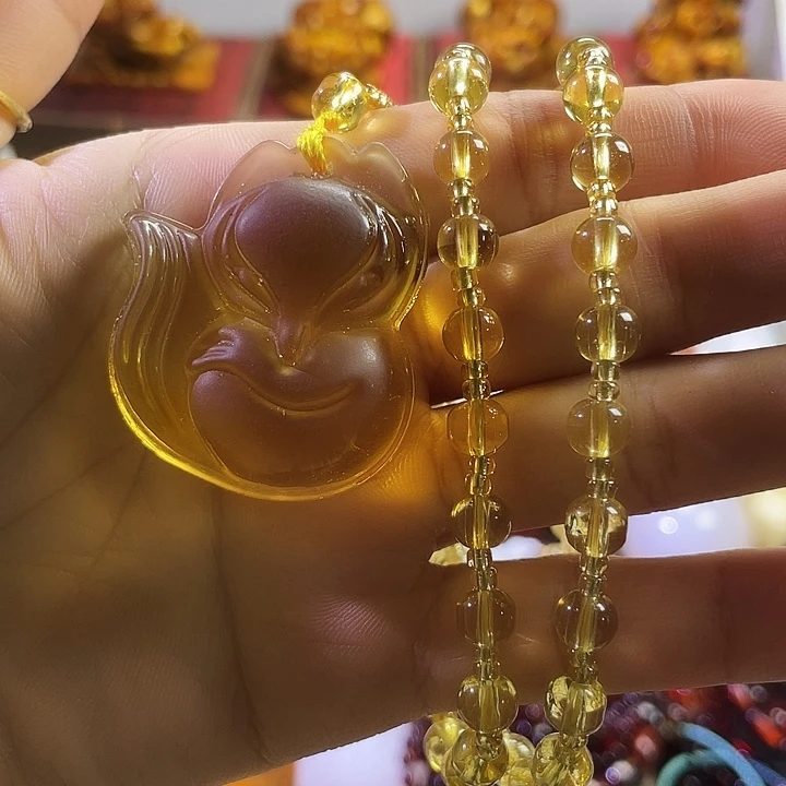 非金属非金属黄色狐狸链条吊坠