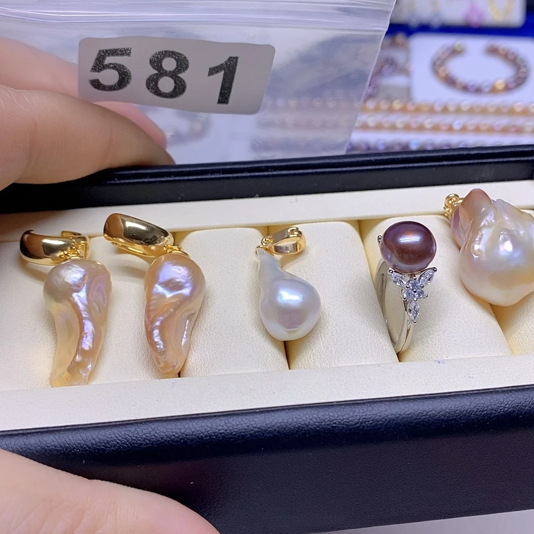 颈饰未镶嵌淡水珍珠