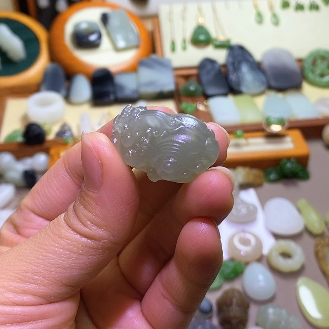 颈饰未镶嵌和田玉面**儿定制