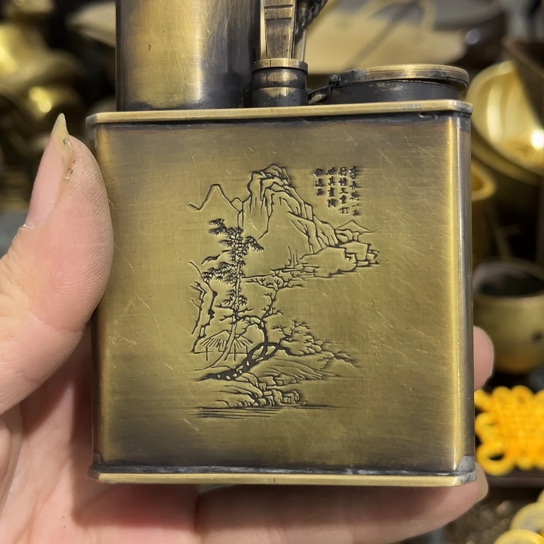 和***机闪电购铜摆件工艺品