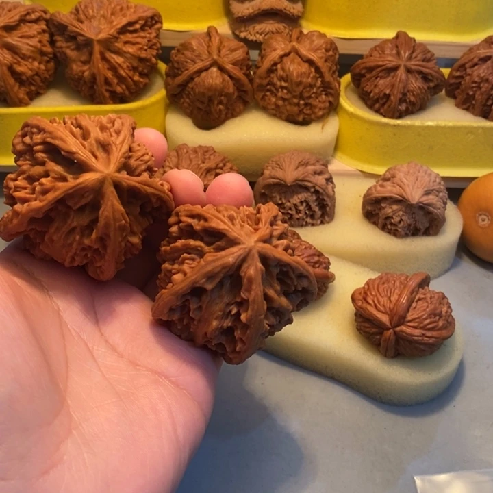 何***丶文玩核桃吊坠jjjjkkkkk