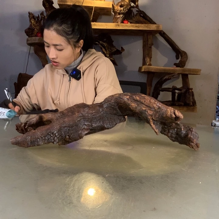 用***7天然的云南紫柚木会黄水