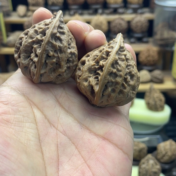 把件桃核东北核桃39