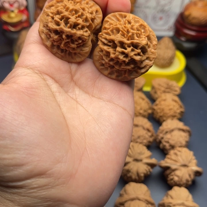 文玩核桃吊坠秦闷