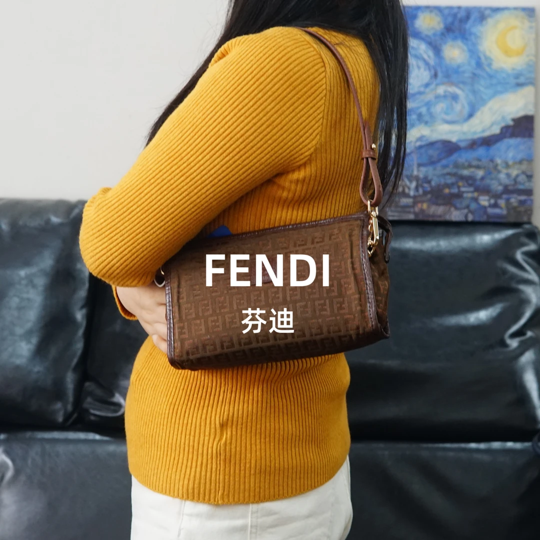 95新 FENDI/芬迪 老花单肩包/AR12522832/2832