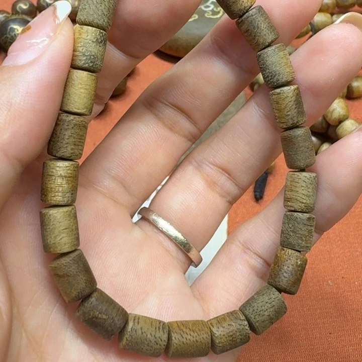 大叶紫檀（黑酸枝木类）