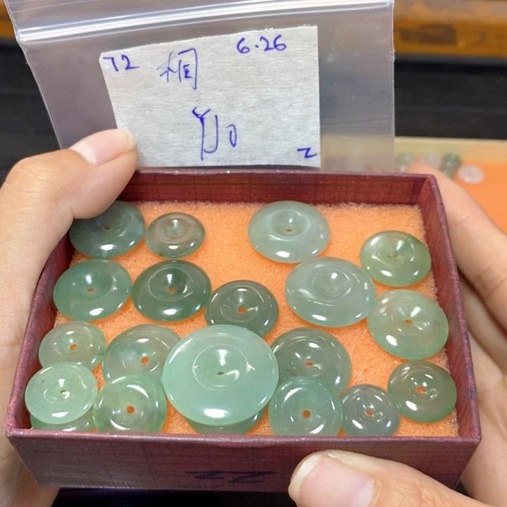 桐***桐定制翡翠未镶嵌不退