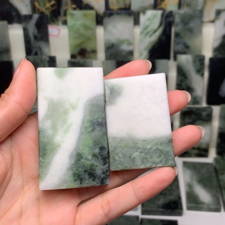 独山玉颈饰未镶嵌L****n