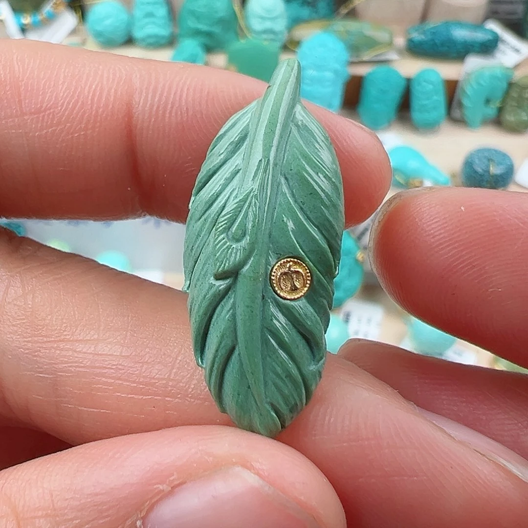 绿松石配饰未镶嵌