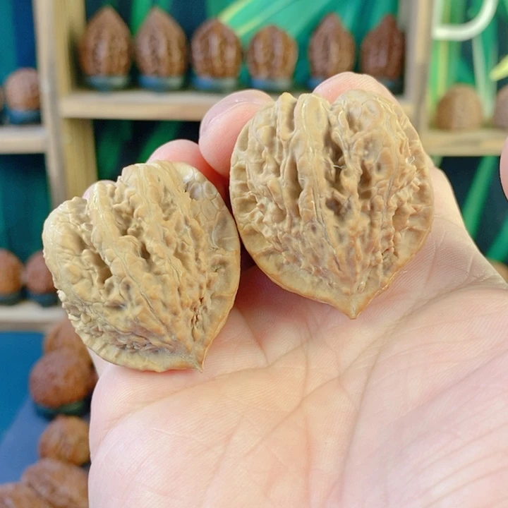 文玩核桃吊坠75方底金蟾37尺