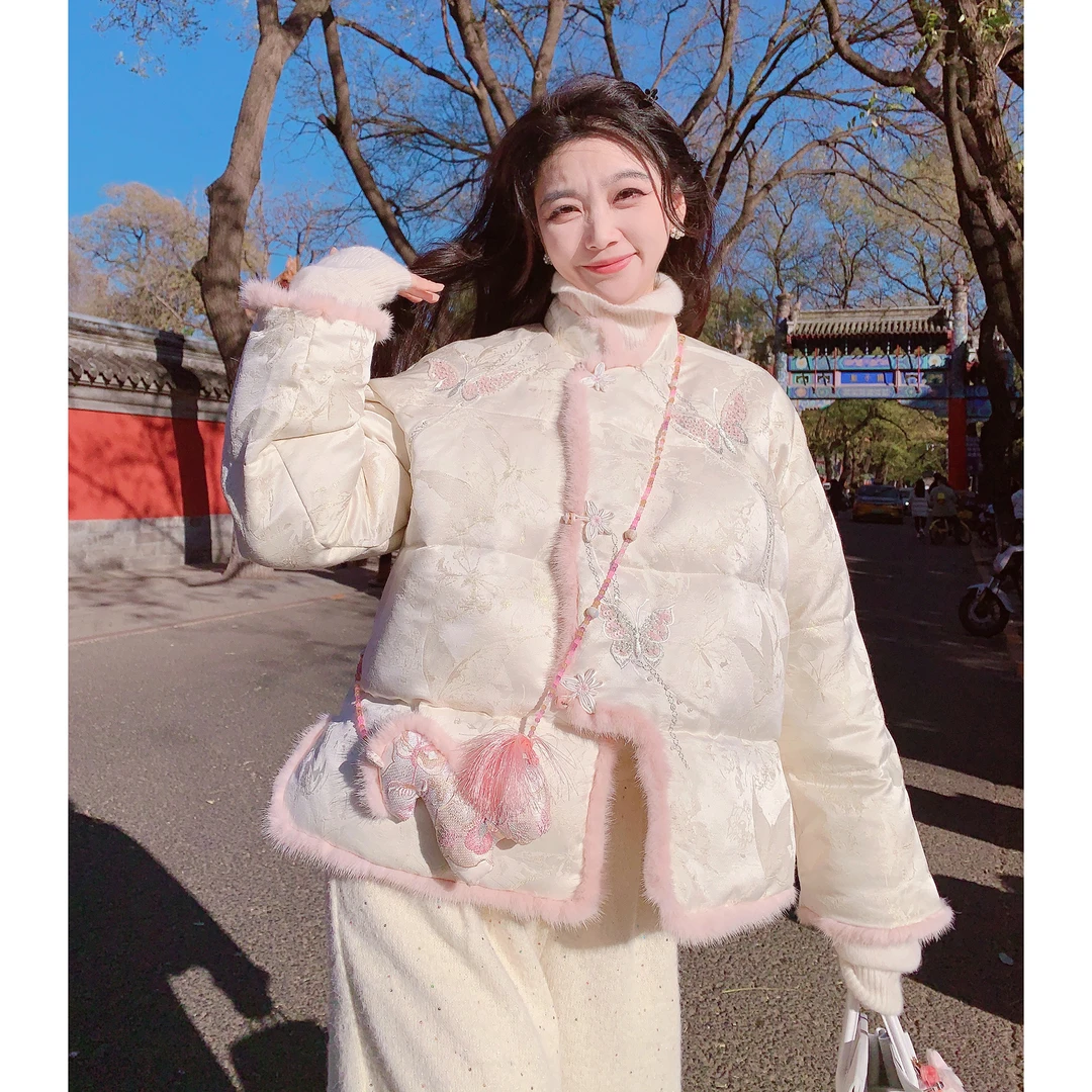 MissLuxury【温暖冬日】国风白鸭绒羽绒服外套女冬新年款拼水貂毛