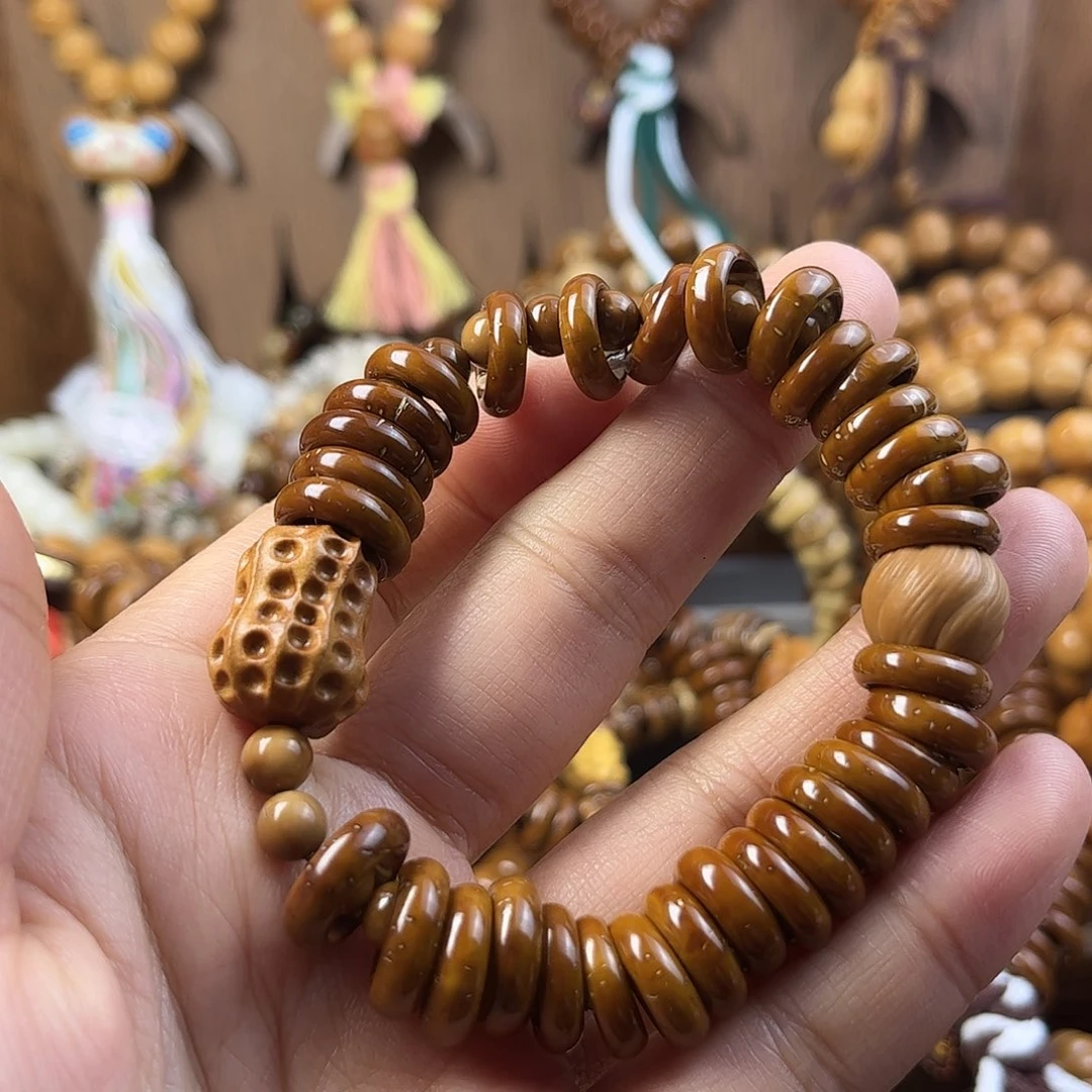 吊坠紫金鼠紫金鼠手串手持碗肠标题