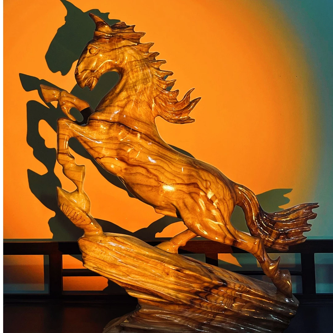 （不染）香樟实木根雕摆件（马）