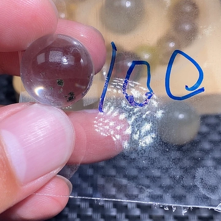 y***虎未镶嵌手链发晶天然水晶手串