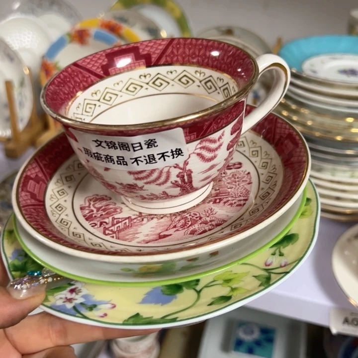 盖碗用瓷器直播放漏中