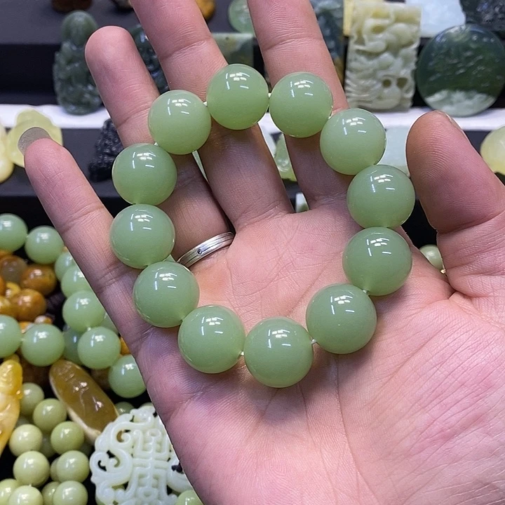 用***洋蛇纹石玉合金颈饰