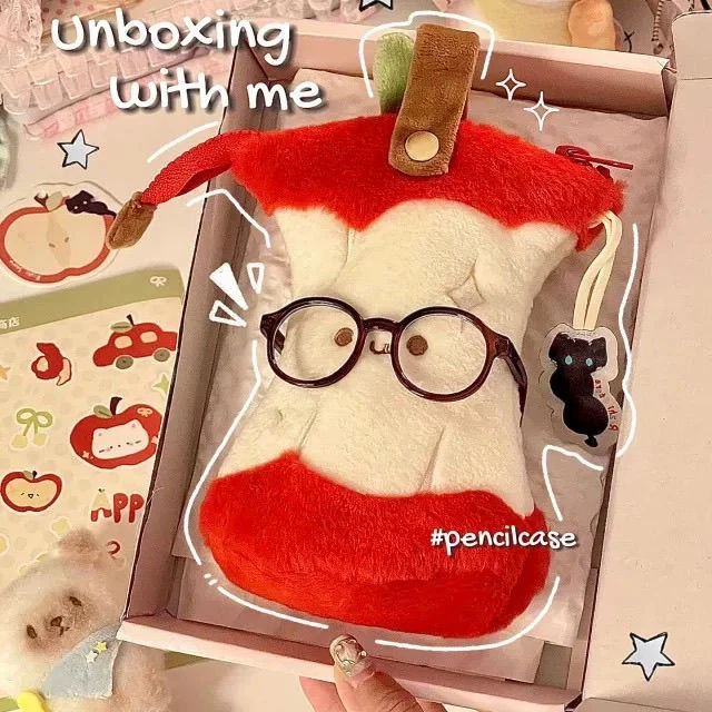 创意苹果核笔袋高颜值立体ins风创意收纳纳毛绒手提袋红色苹果包