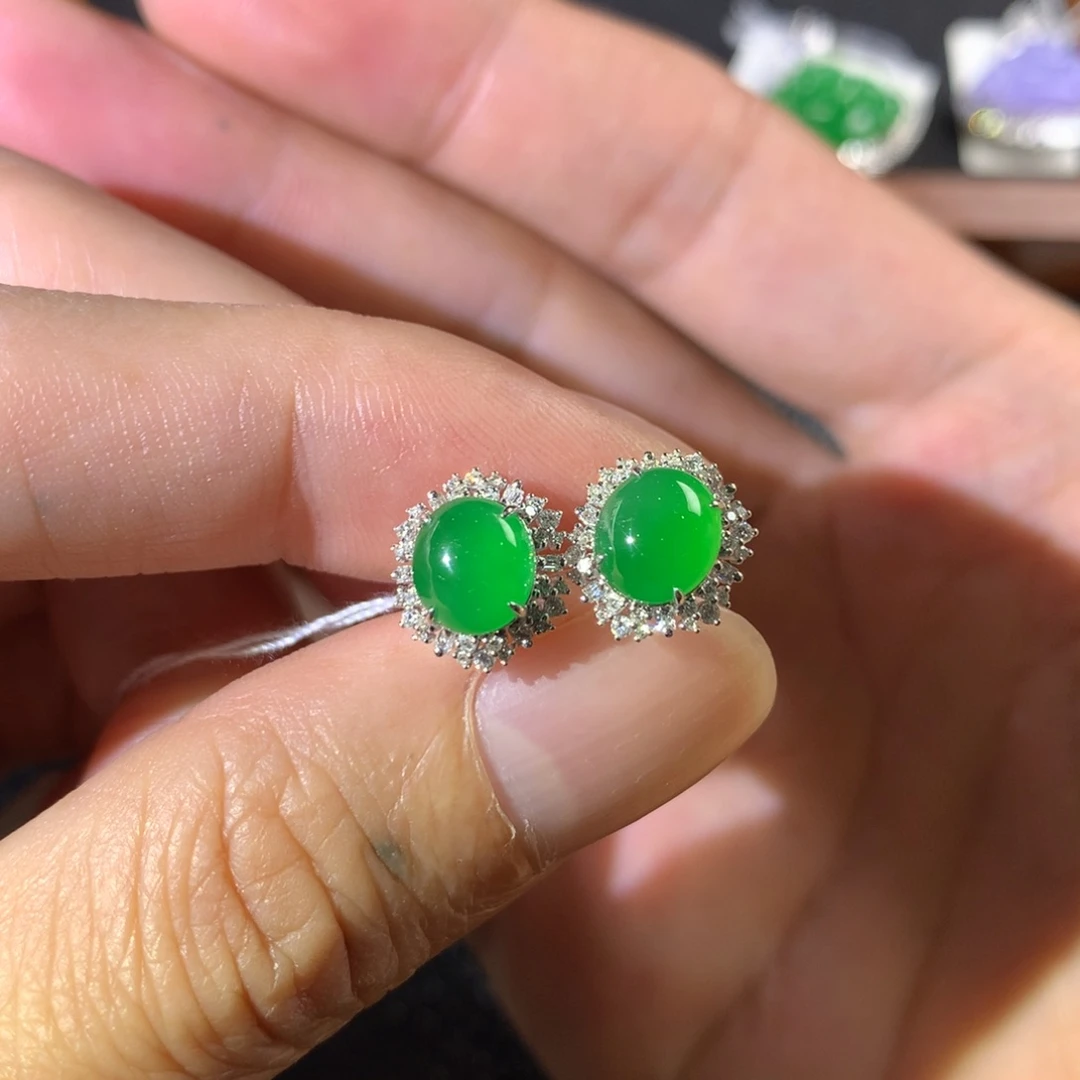 翡翠18K金镶嵌耳饰翡翠