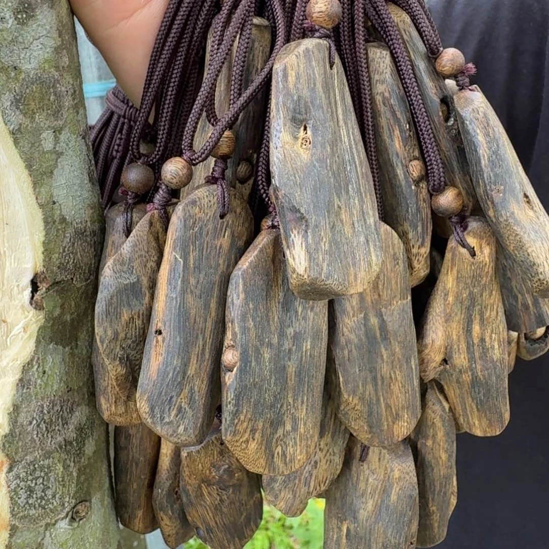 沉香碎屑沉香绿奇楠原材料挂件多样性发一个