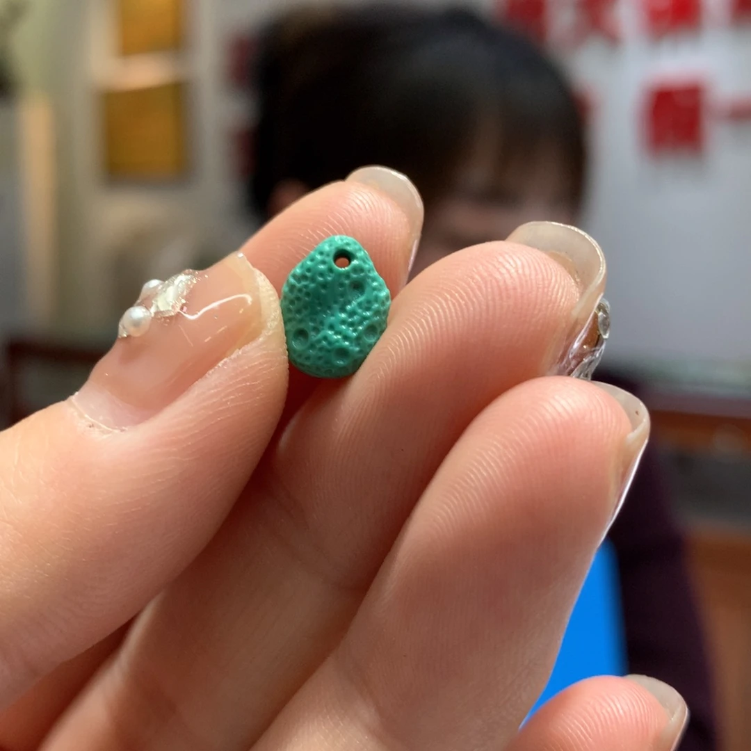 绿松石配饰未镶嵌