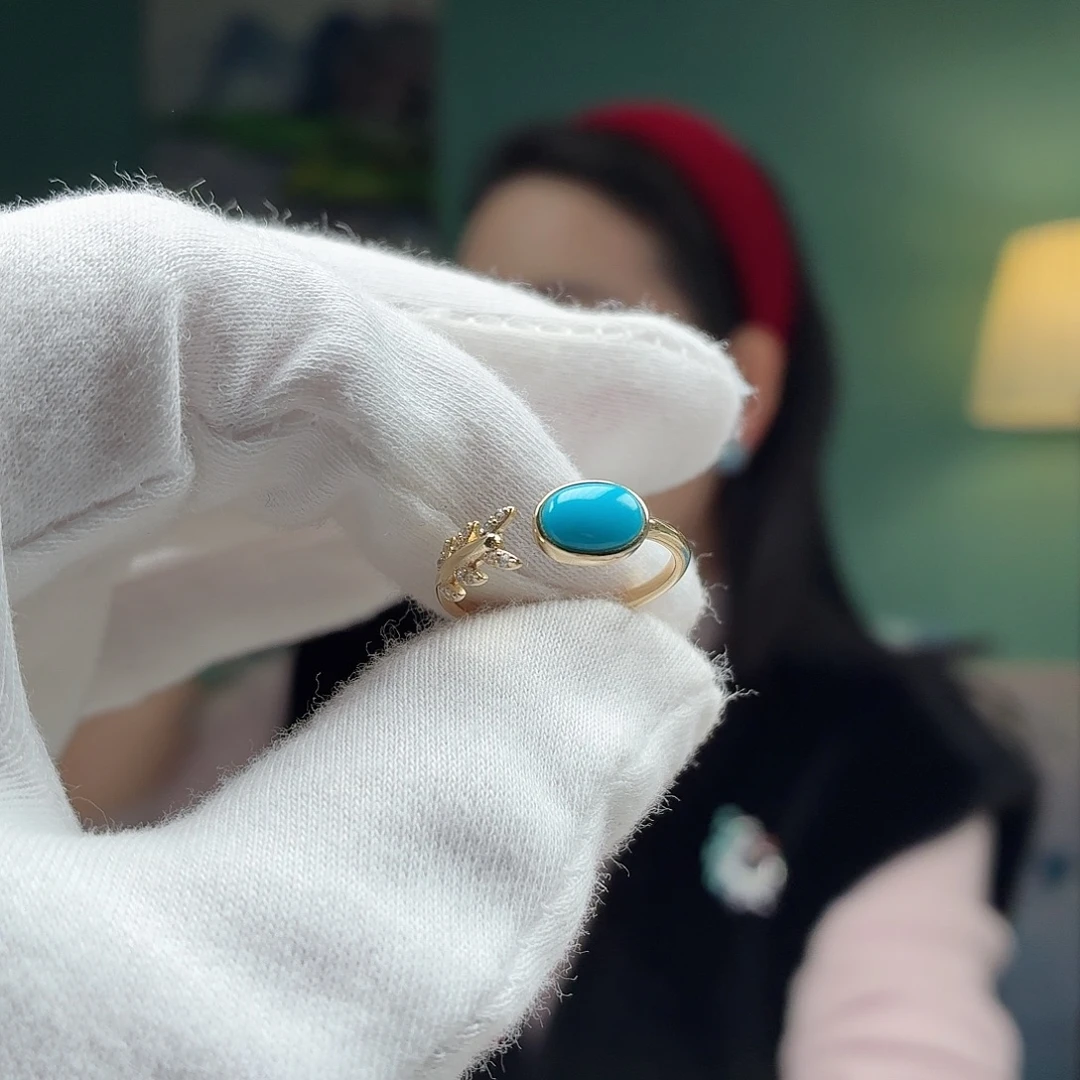 绿松石未镶嵌颈饰