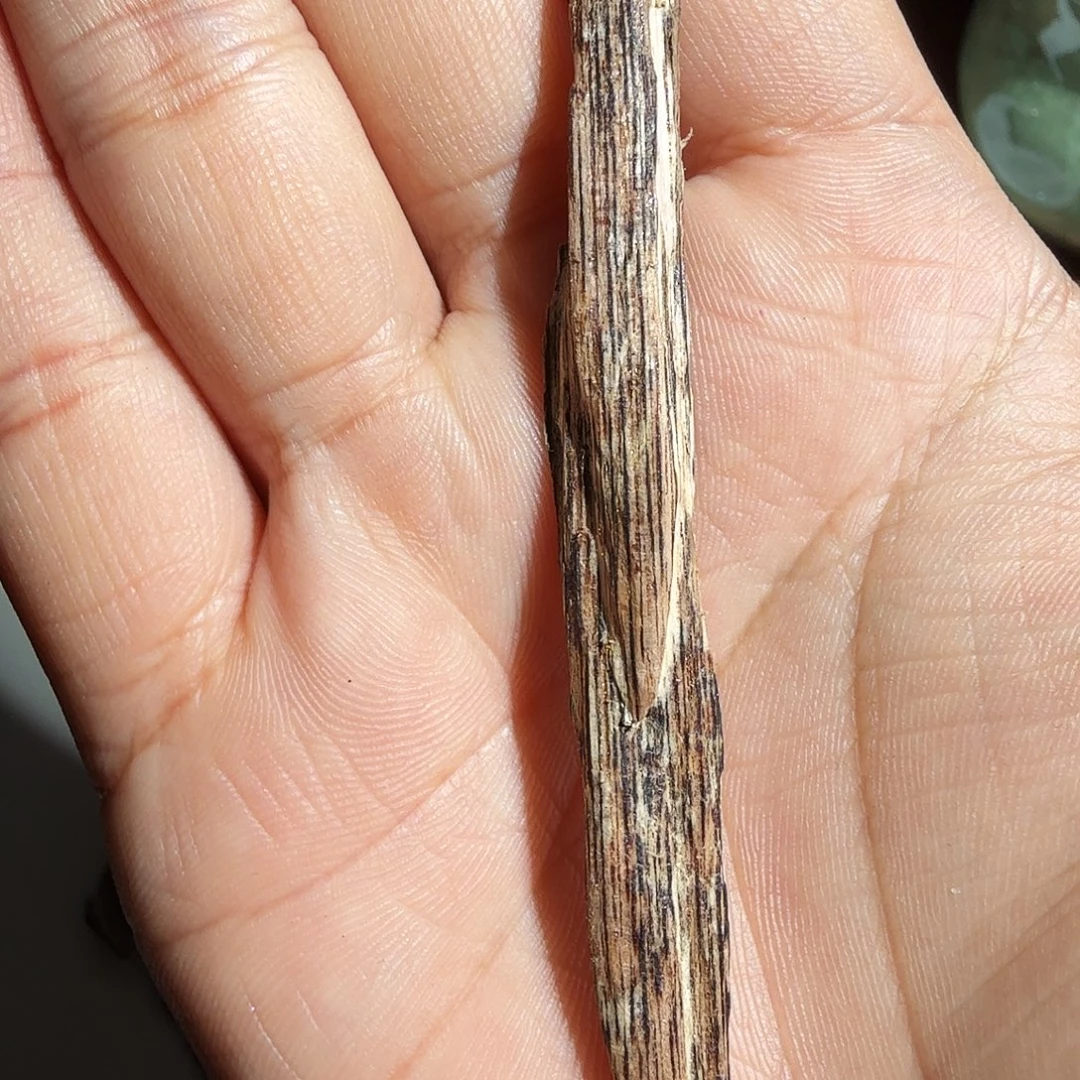 沉香沉香碎屑国香树心油1.3克