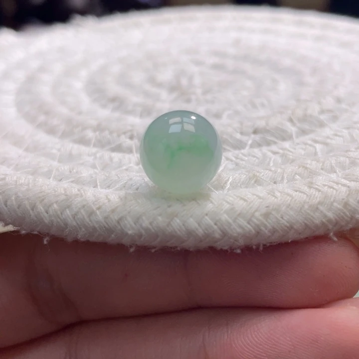 散珠翡翠特色飘金丝绿圆珠卡11.7mm