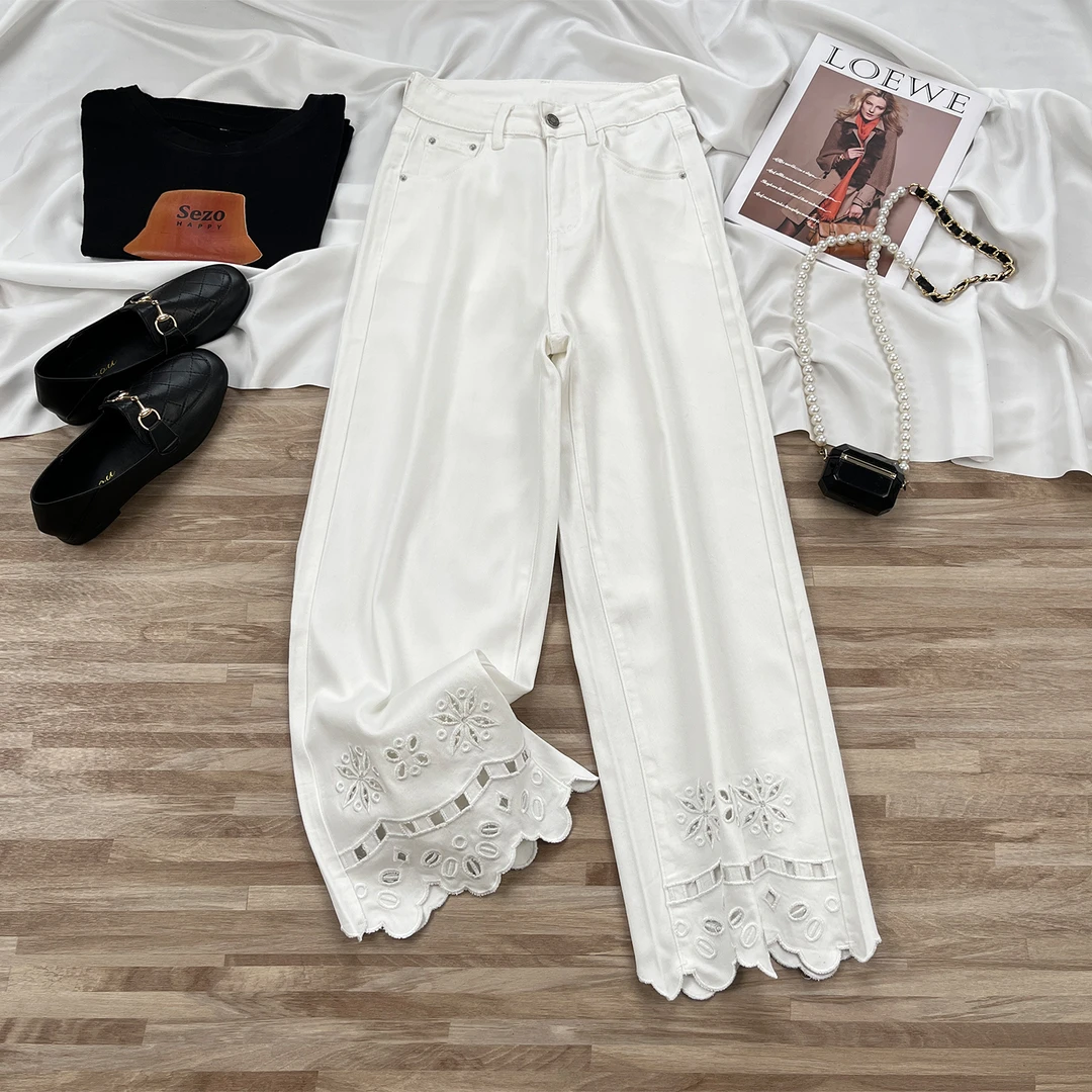 小粗腿の逆袭利器！天丝镂空刺绣小个子直筒牛仔裤女秋季新款阔腿