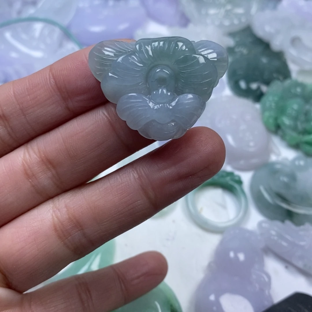 颈饰未镶嵌翡翠翡翠