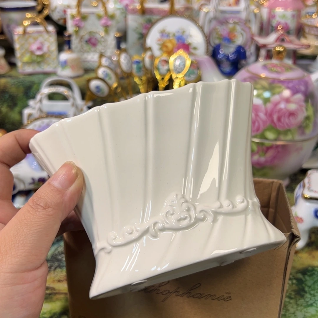 摆件鹿与海陶瓷家居用品有限公司