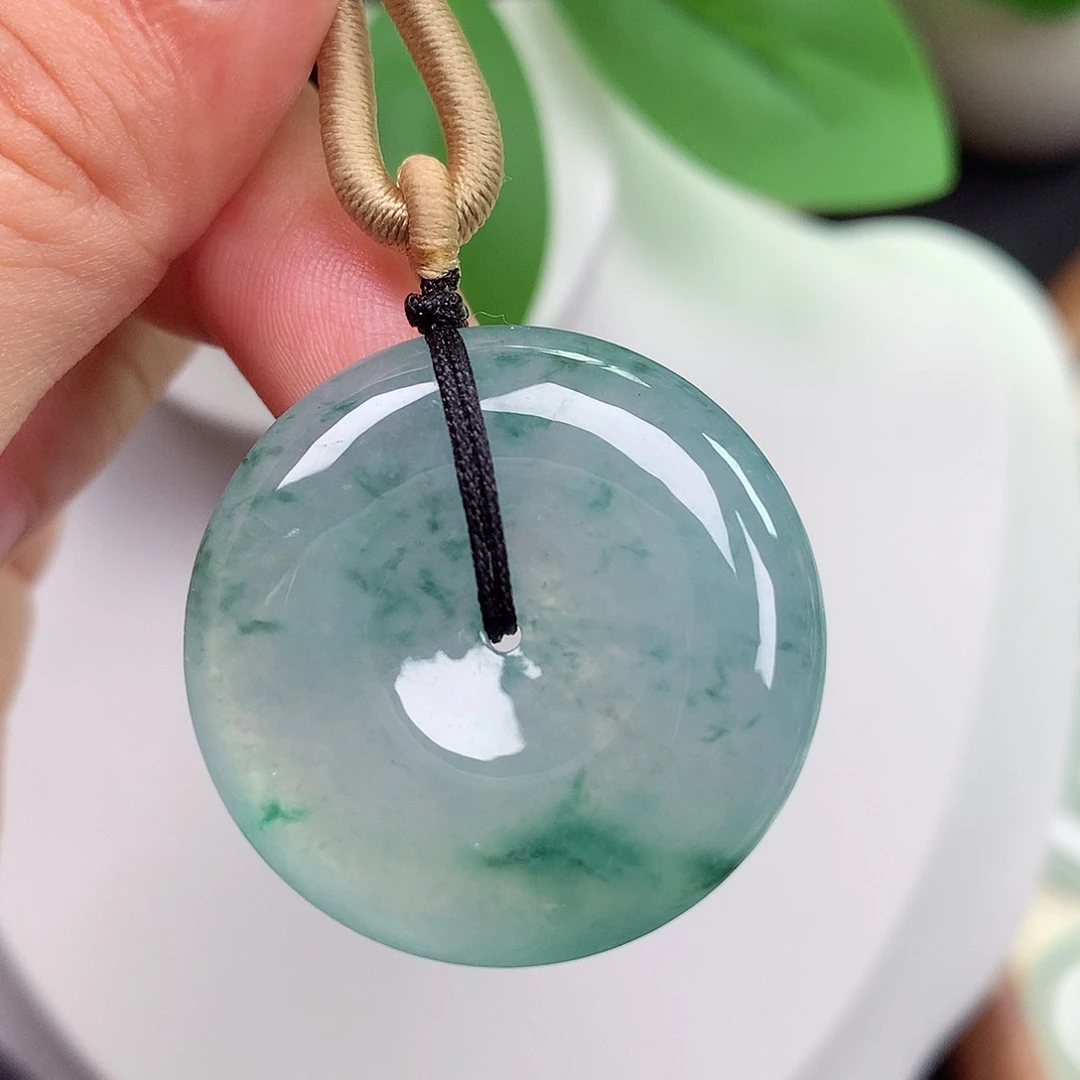 颈饰未镶嵌翡翠平安扣 30.4x6.8mm