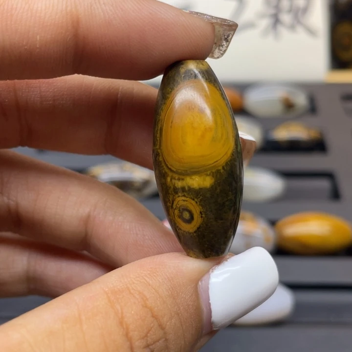 未镶嵌颈饰玛瑙/玉髓