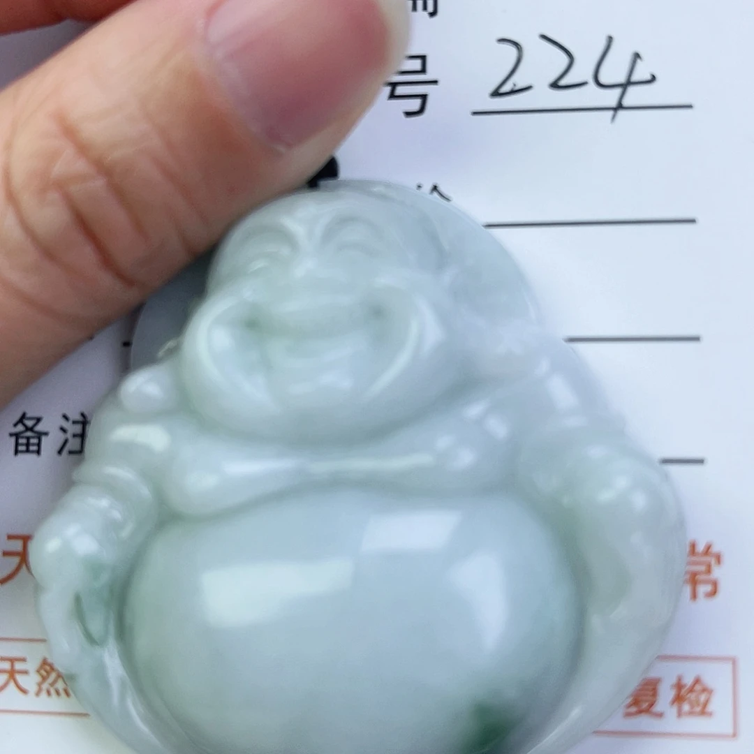翡翠颈饰未镶嵌佛公